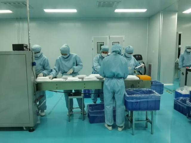 十萬級醫(yī)用口罩車間工藝結(jié)構(gòu)材料介紹？